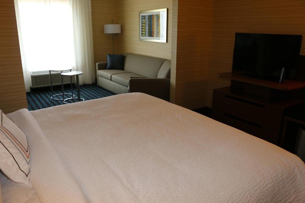 King Suite with Sofa Bed interior
